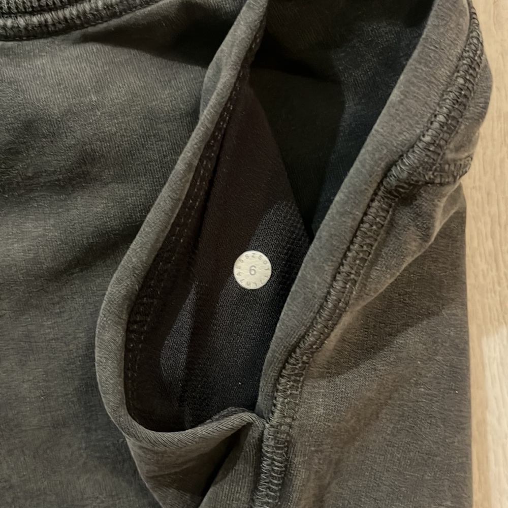 Lululemon Shorts - Picture 4 of 5